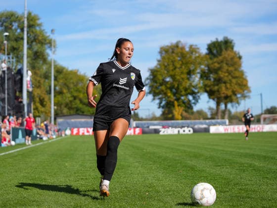 Gina Ebels, FC Carl Zeiss Jena, 30 on the ball, SV Eutingen vs. FC Carl Zeiss Jena, Soccer, Women s DFB Cup, 2026–2027, September 26, 2026, SV Eutingen vs. FC Carl Zeiss Jena, Soccer, Women’s DFB Cup, 2026–2027, September 26, 2026, Eutingen im Gäu Copyright: xEibner-Pressefoto DanielexLaxRocx EP_DLO