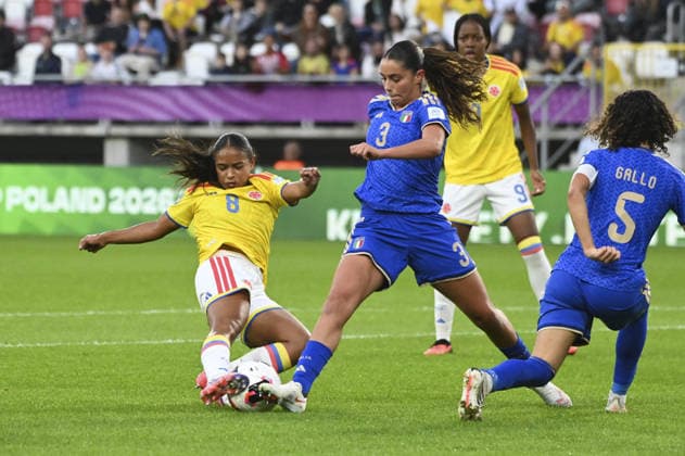 SOCCER - FIFA World Cup, WM, Weltmeisterschaft, Fussball - U-20 Women s - Italy vs. Colombia Photo by IPA ABACAPRESS.COM89001739 - Mariana Mosquera (COL) and Caterina Venturelli (ITA) during the third-place match of the FIFA U-20 Women s World Cup between Italy and Colombia, held in Lodz, Poland, on September 26, 2026 Lodz Poland  Copyright: xIPAxSport ABACAx
