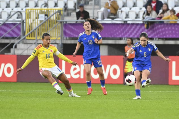 SOCCER - FIFA World Cup, WM, Weltmeisterschaft, Fussball - U-20 Women s - Italy vs. Colombia Photo by IPA ABACAPRESS.COM89001748 - Juana Ortegon (COL), Giada Pellegrino Cimo (ITA), and Maya Cherubini (ITA) during the third-place match of the FIFA U-20 Women s World Cup between Italy and Colombia in Lodz, Poland, on September 26, 2026 Lodz Poland  Copyright: xIPAxSport ABACAx