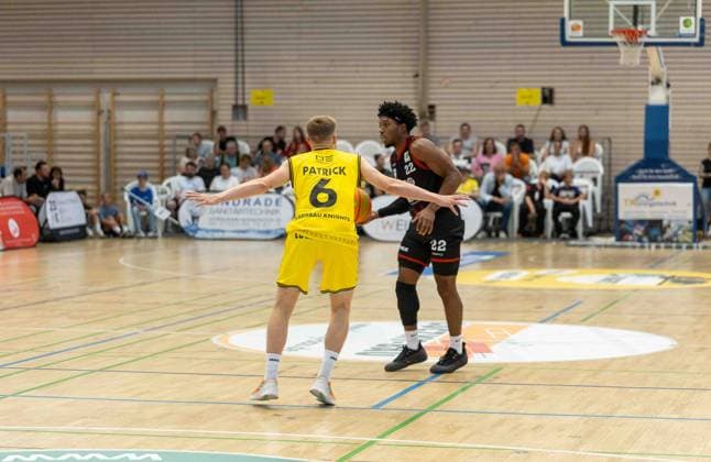 Johannes Patrick Kreisbau Kirchheim Knights, 06 vs. Kenneth Andrew Cooper SBB Boerde Baskets, 22 GER, Kreisbau Knights vs. SBB Baskets, Basketball, ProA, Matchday 1, 2026–2027 Season, September 26, 2026, GER, Kreisbau Kirchheim Knights vs. SBB Baskets, Basketball, ProA, Matchday 1, 2026–2027 Season, September 26, 2026 Copyright: xEibner-Pressefoto DavidexDixGiovx EP_DGI