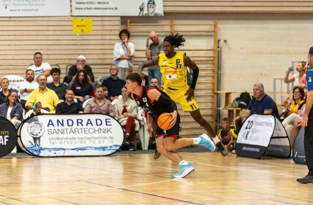 Brock Gardner (SBB Baskets), 04 vs. Tyrel Morgan (Kreisbau Kirchheim Knights), 11 GER, Kreisbau Knights vs. SBB Baskets, Basketball, ProA, Matchday 1, 2026–2027 Season, September 26, 2026 GER, Kreisbau Kirchheim Knights vs. SBB Baskets, Basketball, ProA, Matchday 1, 2026–2027 season, September 26, 2026 Copyright: xEibner-Pressefoto DavidexDixGiovx EP_DGI