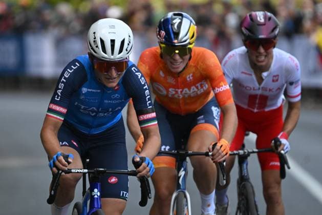 UCI 2026 Road World Championship, WM, Weltmeisterschaft Montreal 26 09 2026 MONTREAL, CANADA - SEPTEMBER 26 : Longo Borghini Elisa (ITA) during the Women Elite cycling road race of the 2026 UCI Road World Championships 93th edition an UCI World Championships cycling race of 180.1 km with start in Montreal and finish in Montreal on September 26, 2026 in Montreal, Canada, 26 09 2026 Montreal Canada  Copyright: xZacxWilliams Swpix.Comx xPoolx