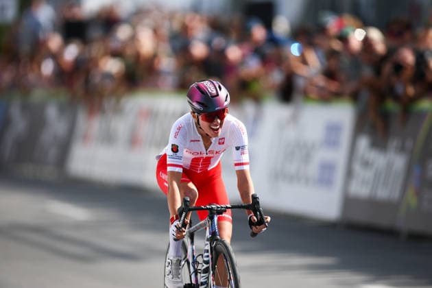 2026 UCI Road World Championships Picture by Vaughn Ridley SWpix.com - 26 09 2026 - Cycling - 2026 UCI Road World Championships - MontrÃ al, Canada - Women Elite Road Race - Kasia Niewiadoma-Phinney (Poland) sprints to second place Copyright: x xSWpix.comx(t axPhotographyxHubxLtd)xVaughnxRidley SWpix.comx SWP-3521-4434