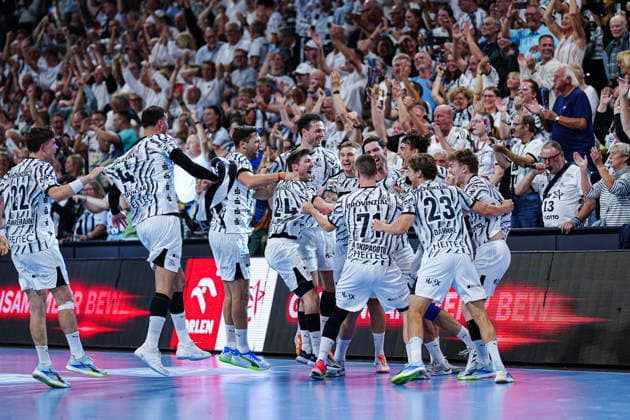 THW Kiel celebrates after the victory at the end of the game GER, THW Kiel vs. SG Flensburg Handewitt, Handball, 1st Bundesliga, Matchday 6, 2026–2027 Season, September 26, 2026 GER, THW Kiel vs. SG Flensburg-Handewitt, Handball, 1st Bundesliga, Matchday 6, 2026–2027 season, September 26, 2026 Kiel Copyright: xEibner-Pressefoto MarcelxvonxFehrnx EP_MFN