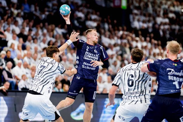 Kiel, September 26, 2026; Handball, 2026–27 Bundesliga 1, THW Kiel vs. SG Flensburg-Handewitt; Julian Köster (THW Kiel), 7; Simon Pytlick (SG Flensburg-Handewitt), 2