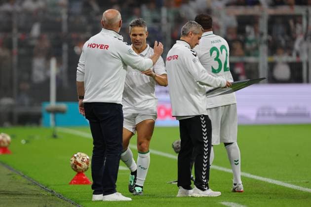 September 26, 2026, Soccer, FBL Men, Friendly Match, 100 Years of the Weserstadion, Werder Legends vs. Real Madrid Legends 2026, Werder Legends vs. Real Madrid Leyendas Off the Field: Diego, Werder Legends with Coach Thomas Schaaf, Werder Legends Photo: nordphoto GmbH, Tauchnitz, Bremen, Weserstadion, Bremen, Germany Copyright: xnordphotoxGmbHx xTauchnitzx