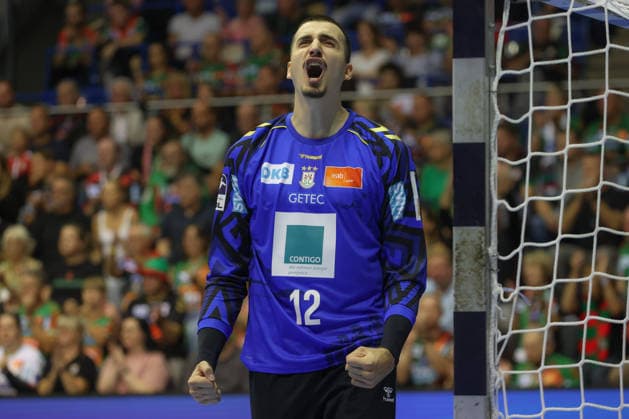 September 26, 2026, xtgx, Opel HBL Handball, SC Magdeburg vs. SG BBM Bietigheim emspor, from left: Matej Mandic (Magdeburg), 12 celebrating a saved shot, blocked, saved, Magdeburg goalkeeper
