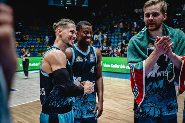 September 26, 2026, xhfmx, easyCredit BBL Bundesliga Basketball, Frankfurt Skyliners vs. Rasta Vechta, Thomas Klepeisz (Frankfurt Skyliners), Nahiem Alleyne (Frankfurt Skyliners), Till Pape (Frankfurt Skyliners), Frankfurt am Main