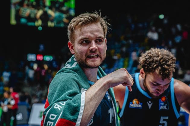 September 26, 2026, xhfmx, easyCredit BBL Bundesliga Basketball, Frankfurt Skyliners vs. Rasta Vechta, Till Pape of the Frankfurt Skyliners gives a speech after the victory over Vechta in Frankfurt am Main