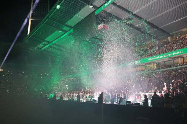 September 26, 2026, Soccer, FBL Men s League, Friendly Match, 100 Years of Weserstadion, Werder Legends 2026 Showdown, Werder Legends vs. Real Madrid Leyendas – 100 Years of Weserstadion, Green and white confetti. Photo: nordphoto GmbH, Tauchnitz, Bremen, Weserstadion, Bremen, Germany Copyright: xnordphotoxGmbHx xTauchnitzx
