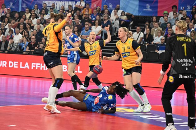 Handball : France v Suede - Match Amical 26 09 2926 NOCANDY Meline of France during the friendly match between France and Sweden at LDLC Arena on September 26, 2026 in Lyon, France LYONFrance  Copyright: xMouradxAllilix
