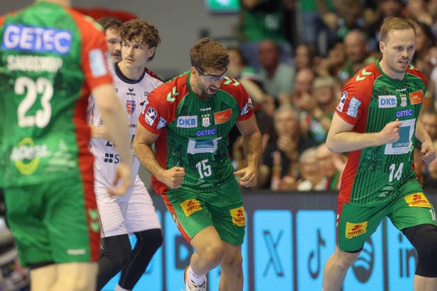September 26, 2026, xtgx, Opel HBL handball, SC Magdeburg vs. SG BBM Bietigheim emspor, from left: Antonio Serradilla Cuenca (Magdeburg), 15, celebration, goal celebration, celebrating the goal, Magdeburg