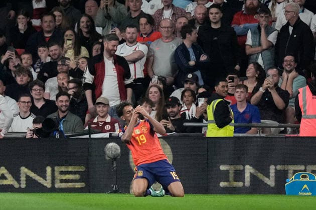 UEFA Nations League: England v Spain Spain goalkeeper David Raya celebrates his goal to make it 0-1 during the UEFA Nations League match England vs Spain at Wembley Stadium, London, United Kingdom on 26 September 2026 (Photo by Maynard Manyowa News Images) London Wembley Stadium Greater London United Kingdom Copyright: xMaynardxManyowa NewsxImagesx