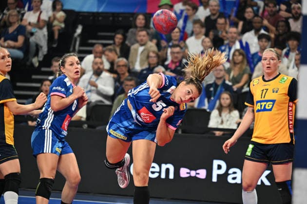 Handball : France v Suede - Match Amical 26 09 2926 MAIROT Clarisse of France during the friendly match between France and Sweden at LDLC Arena on September 26, 2026 in Lyon, France LYONFrance  Copyright: xMouradxAllilix