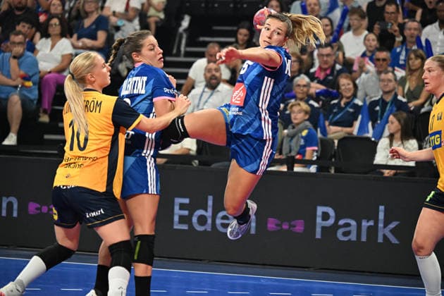 Handball : France v Suede - Match Amical 26 09 2926 MAIROT Clarisse of France during the friendly match between France and Sweden at LDLC Arena on September 26, 2026 in Lyon, France LYONFrance  Copyright: xMouradxAllilix