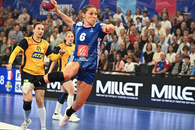 Handball : France v Suede - Match Amical 26 09 2926 VALENTINI Cloe of France during the friendly match between France and Sweden at LDLC Arena on September 26, 2026 in Lyon, France LYONFrance  Copyright: xMouradxAllilix