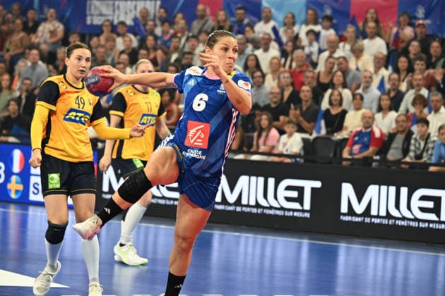 Handball : France v Suede - Match Amical 26 09 2926 VALENTINI Cloe of France during the friendly match between France and Sweden at LDLC Arena on September 26, 2026 in Lyon, France LYONFrance  Copyright: xMouradxAllilix