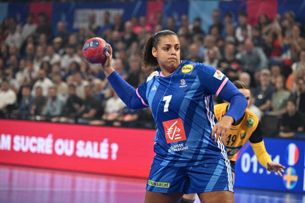 Handball : France v Suede - Match Amical 26 09 2926 BOUKTIT Sarah of France during the friendly match between France and Sweden at LDLC Arena on September 26, 2026 in Lyon, France LYONFrance  Copyright: xMouradxAllilix
