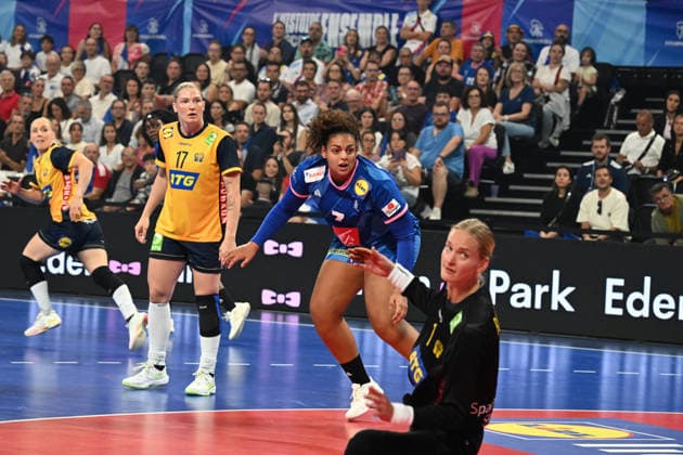 Handball : France v Suede - Match Amical 26 09 2926 BOUKTIT Sarah of France during the friendly match between France and Sweden at LDLC Arena on September 26, 2026 in Lyon, France LYONFrance  Copyright: xMouradxAllilix