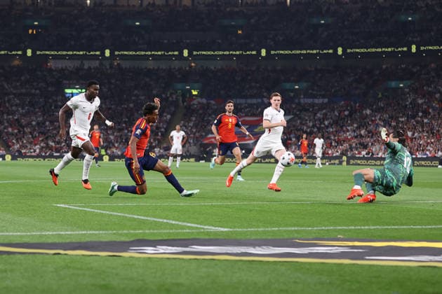 England gegen Spanien, 26. September 2026, London – UEFA Nations League: England gegen Spanien – Lamine Yamal aus Spanien erzielt das erste Tor. Foto: Jacques Feeney – Abseits – London, Großbritannien  Copyright: xJacquesxFeeneyx xOffsidexOffside