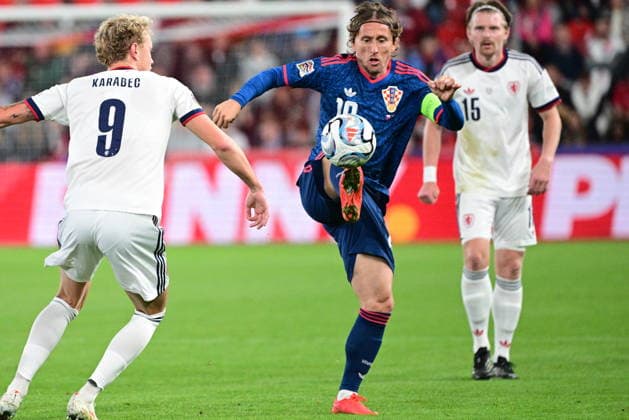 L-R Adam Karabec (CZE), Luka Modric (CRO) and Pavel Sulc (CZE) in action during the UEFA Nations League, A3 group 1st round match: Czechia vs Croatia, in Prague, Czech Republic, on September 26, 2026. (CTKxPhoto MichalxKamaryt) CTKPhotoP2026092606169  CTKPhotoP2026092606169