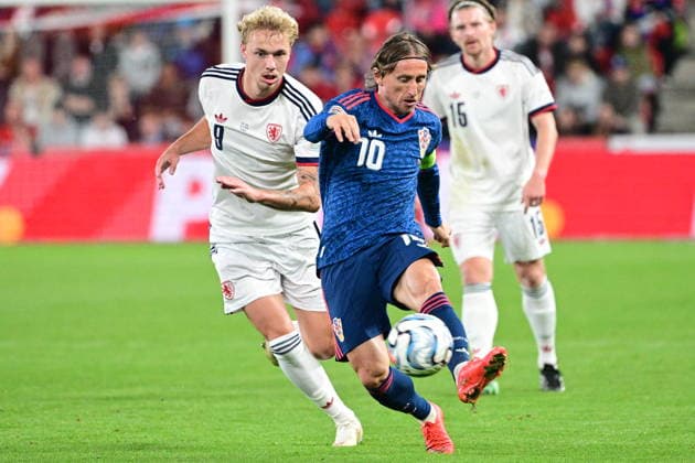 L-R Adam Karabec (CZE), Luka Modric (CRO) and Pavel Sulc (CZE) in action during the UEFA Nations League, A3 group 1st round match: Czechia vs Croatia, in Prague, Czech Republic, on September 26, 2026. (CTKxPhoto MichalxKamaryt) CTKPhotoP2026092606184  CTKPhotoP2026092606184