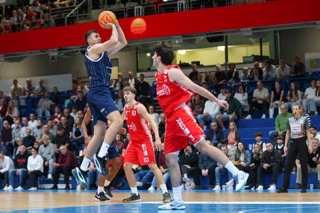 GER, Paderborn Baskets vs. VfL SparkassenStars Bochum, Basketball, ProA, Matchday 1, 2026–2027 Season, September 26, 2026, Aitor Julen Pickett Lazo, VfL SparkassenStars Bochum, GER, Paderborn Baskets vs. VfL SparkassenStars Bochum, Basketball, ProA, Matchday 1, 2026–2027 Season, September 26, 2026, Paderborn Baskets Copyright: xEibner-Pressefoto JavadxMohammadpourx EP_JMR