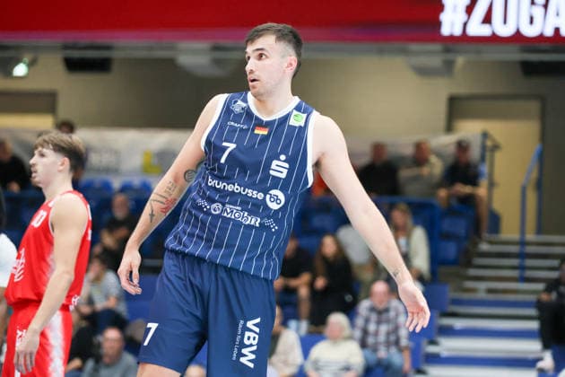 GER, Paderborn Baskets vs. VfL SparkassenStars Bochum, Basketball, ProA, Matchday 1, 2026–2027 Season, September 26, 2026, Aitor Julen Pickett Lazo, VfL SparkassenStars Bochum, GER, Paderborn Baskets vs. VfL SparkassenStars Bochum, Basketball, ProA, Matchday 1, 2026–2027 Season, September 26, 2026, Paderborn Baskets Copyright: xEibner-Pressefoto JavadxMohammadpourx EP_JMR