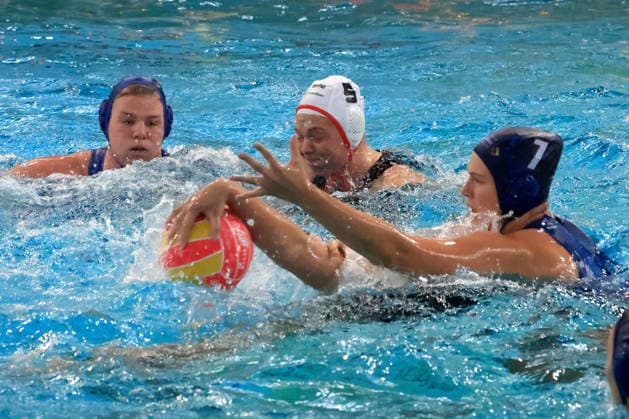 September 26, 2026, GER DEU, Germany, Women s Water Polo Super Cup, Spandau 04 vs. BW Bochum Emma Seehafer Spandau 04 5, Darja Heinbichner SV Bochum 1 nordphoto GmbH Engler Berlin Schoeneberg Swimming Pool, Berlin, Germany Copyright: xNordphotox xEnglerx