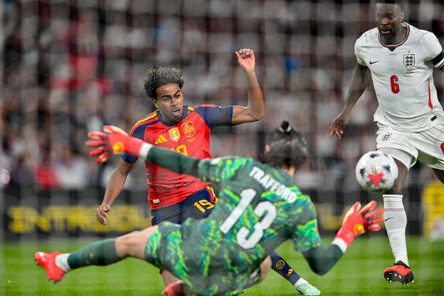 Lamine Yamal of Spain shoots and scores Spains opening goal during the Nations League match between England and Spain at Wembley Stadium, London, England on 26 September 2026. Copyright: xPhilxHutchinsonx 45460011
