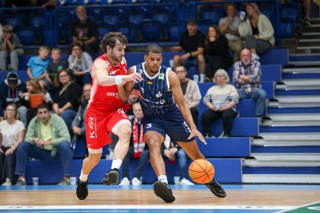 GER, Paderborn Baskets vs. VfL SparkassenStars Bochum, Basketball, ProA, Matchday 1, 2026–2027 Season, September 26, 2026, Gabriel Kuku, VfL SparkassenStars Bochum, GER, Paderborn Baskets vs. VfL SparkassenStars Bochum, Basketball, ProA, Matchday 1, 2026–2027 season, September 26, 2026, Paderborn Baskets Copyright: xEibner-Pressefoto JavadxMohammadpourx EP_JMR