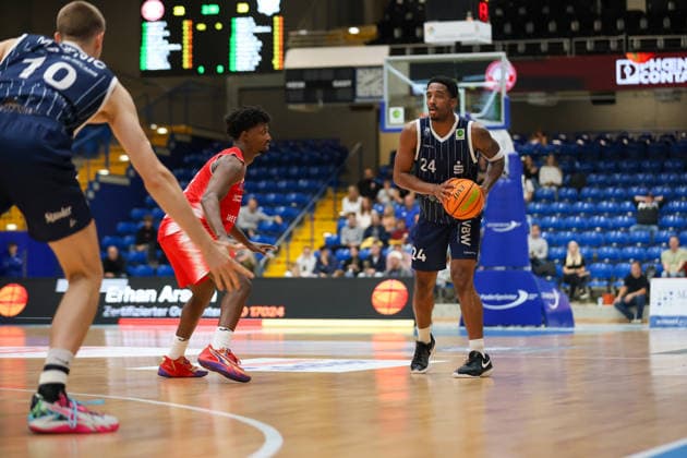 GER, Paderborn Baskets vs. VfL SparkassenStars Bochum, Basketball, ProA, Matchday 1, 2026–2027 Season, September 26, 2026, JaMonta Black, VfL SparkassenStars Bochum, GER, Paderborn Baskets vs. VfL SparkassenStars Bochum, Basketball, ProA, Matchday 1, 2026–2027 Season, September 26, 2026, Paderborn Baskets Copyright: xEibner-Pressefoto JavadxMohammadpourx EP_JMR