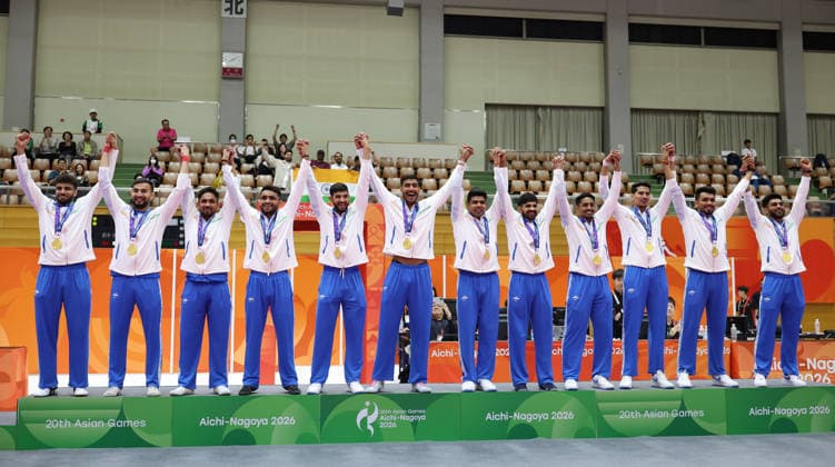 (260926) -- TOKAI, Sept. 26, 2026 -- Gold medalists team India celebrate during the awarding ceremony for the men s team final of Kabaddi between India and Iran at the 20th Asian Games Aichi-Nagoya 2026 in Tokai of Aichi Prefecture, Japan, Sept. 26, 2026. ) (SP)JAPAN-TOKAI-ASIAN GAMES-KABADDI-MEN S TEAM FINAL-IND VS IRI DengxHua 