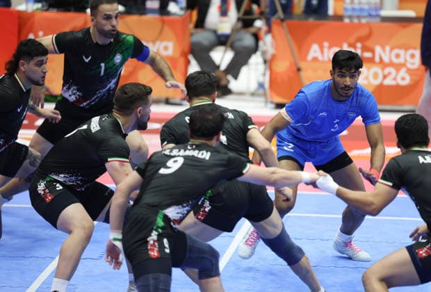 (260926) -- TOKAI, Sept. 26, 2026 -- Devank (2nd R) of India competes during the men s team final of Kabaddi between India and Iran at the 20th Asian Games Aichi-Nagoya 2026 in Tokai of Aichi Prefecture, Japan, Sept. 26, 2026. ) (SP)JAPAN-TOKAI-ASIAN GAMES-KABADDI-MEN S TEAM FINAL-IND VS IRI DengxHua 