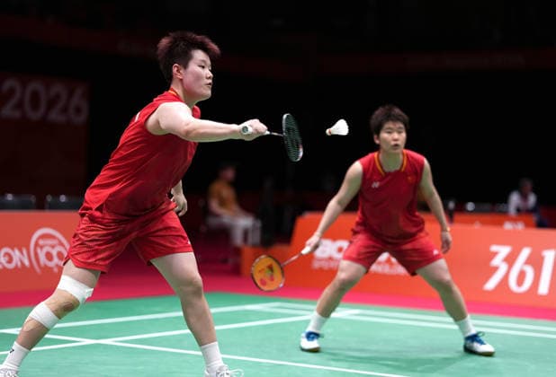 (260926) -- ICHINOMIYA, Sept. 26, 2026 -- Liu Shengshu (L) Tan Ning of team China compete during the 2nd round women s doubles badminton match against Kim Hyejeong Lee Yeonwoo of team South Korea at the 20th Asian Games Aichi-Nagoya 2026 in Ichinomiya of Aichi Prefecture, Japan, Sept. 26, 2026. ) (SP)JAPAN-ICHINOMIYA-ASIAN GAMES-BADMINTON-WOMEN S DOUBLES LixBo 