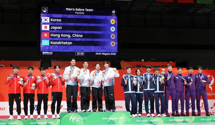 (260926) -- TOKONAME, Sept. 26, 2026 -- Gold medalists team South Korea (2nd L), silver medalists team Japan (1st L), bronze medalists team Hong Kong of China (2nd R) and team Kazakhstan pose for a group photo during the awarding ceremony for the men s sabre team of Fencing at the 20th Asian Games Aichi-Nagoya 2026 in Tokoname, Aichi Prefecture, Japan, Sept. 26, 2026. ) (SP)JAPAN-TOKONAME-ASIAN GAMES-FENCING-MEN S SABRE TEAM-FINAL YaoxQilin 