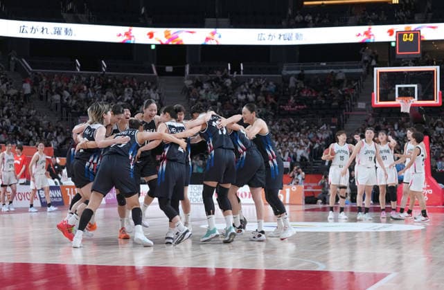 (260926) -- NAGOYA, Sept. 26, 2026 -- Players of South Korea celebrate after winning the women s final match of basketball between Japan and South Korea at the 20th Asian Games Aichi-Nagoya 2026 in Nagoya, Japan, Sept. 26, 2026. ) (SP)JAPAN-NAGOYA-ASIAN GAMES-BASKETBALL-WOMEN S FINAL-JPN VS KOR TaoxXiyi 