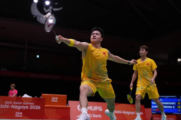 (260926) -- ICHINOMIYA, Sept. 26, 2026 -- Wang Chang Liang Weikeng (L) of team China compete during the 2nd round men s doubles badminton match against Worrapol Thongsa-nga Chaloempon Charoenkitamorn of Thailand at the 20th Asian Games Aichi-Nagoya 2026 in Ichinomiya of Aichi Prefecture, Japan, Sept. 26, 2026. ) (SP)JAPAN-ICHINOMIYA-ASIAN GAMES-BADMINTON-MEN S DOUBLES LixBo 