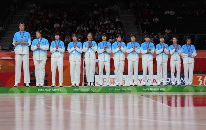 (260926) -- NAGOYA, Sept. 26, 2026 -- Bronze medalists players of China pose during the awarding ceremony after the women s final match of basketball between Japan and South Korea at the 20th Asian Games Aichi-Nagoya 2026 in Nagoya, Japan, Sept. 26, 2026. ) (SP)JAPAN-NAGOYA-ASIAN GAMES-BASKETBALL-WOMEN S FINAL TaoxXiyi 