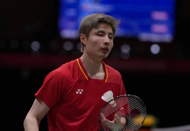 (260926) -- ICHINOMIYA, Sept. 26, 2026 -- Shi Yuqi of China reacts during the 3rd round men s singles badminton match against Yoo Tae Bin of South Korea at the 20th Asian Games Aichi-Nagoya 2026 in Ichinomiya of Aichi Prefecture, Japan, Sept. 26, 2026. ) (SP)JAPAN-ICHINOMIYA-ASIAN GAMES-BADMINTON-MEN S SINGLES LixBo 