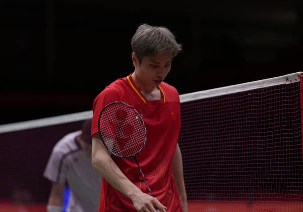 (260926) -- ICHINOMIYA, Sept. 26, 2026 -- Shi Yuqi of China reacts during the 3rd round men s singles badminton match against Yoo Tae Bin of South Korea at the 20th Asian Games Aichi-Nagoya 2026 in Ichinomiya of Aichi Prefecture, Japan, Sept. 26, 2026. ) (SP)JAPAN-ICHINOMIYA-ASIAN GAMES-BADMINTON-MEN S SINGLES LixBo 