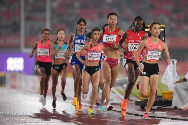 (260926) -- NAGOYA, Sept. 26, 2026 -- Players compete during the women s 1500m final of Athletics at the 20th Asian Games Aichi-Nagoya 2026 in Nagoya, Japan, Sept. 26, 2026. ) (SP)JAPAN-NAGOYA-ASIAN GAMES-ATHLETICS-WOMEN S 1500M LuixSiuxWai 
