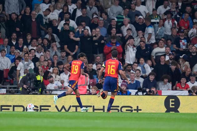 September 26, 2026, London, London, England: Lamine Yamal of Spain celebrates after scoring his team s first goal during the UEFA Nations League 2026 27 League Phase MD1 Group A3 match between England and Spain at Wembley Stadium on September 26, 2026, in London, England. England V Spain - UEFA Nations League 2026 27 League Phase MD1 Group A3  - ZUMAa181 20260926_zaa_a181_115 Copyright: xDennisxAgyemanx