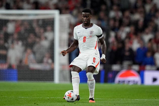 UEFA Nations League: England v Spain Marc GuÃ hi of England passes the ball during the UEFA Nations League match England vs Spain at Wembley Stadium, London, United Kingdom on 26 September 2026 (Photo by Maynard Manyowa News Images) London Wembley Stadium Greater London United Kingdom Copyright: xMaynardxManyowa NewsxImagesx