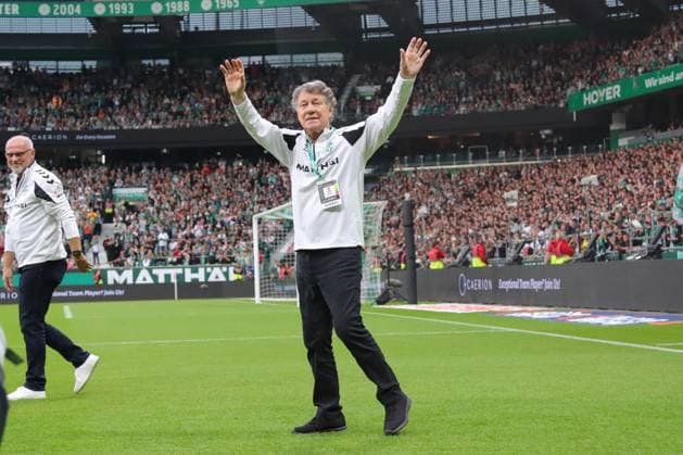 September 26, 2026, Soccer, FBL Men, Friendly Match, 100 Years of the Weserstadion, Werder Legends 2026 Showdown, Werder Legends vs. Real Madrid Leyendas Feature Highlights Coach Otto Rehhagel Werder Legends Photo by nordphoto GmbH Tauchnitz Bremen Weserstadion Bremen Germany Copyright: xnordphotoxGmbHx xTauchnitzx