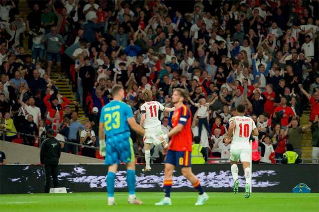 RECORD DATE NOT STATED Football - UEFA Nations League - Group A3 - England v Spain LONDON, ENGLAND - Saturday, September 26, 2026: England s Anthony Gordon celebrates after scoring the first equalising goal during the UEFA Nations League Group A3 match between England and Spain at Wembley Stadium. (Photo by Thomas Major Propaganda) LONDON Wembley Stadium GREATER LONDON ENGLAND  Copyright: xThomasxMajorx 2026-09-26-England_v_Spain-065