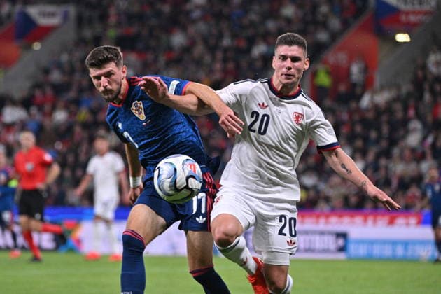 Prague, 260926. Fortuna Arena football stadium. UEFA Nations League Matchday 1 football match: Czech Republic vs. Croatia. Pictured: Petar Sucic, Jiri Slama. Photo: Damir Krajac CROPIX Copyright: xxDamirxKrajacx ceska_hrvatska61-260926