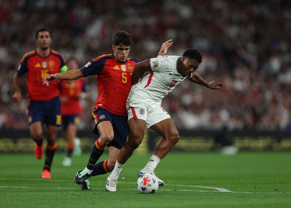 RECORD DATE NOT STATED 26th September 2026; Wembley Stadium, London, England; UEFA Nations League Football, England versus Spain; Myles Lewis-Skelly of England under pressure from Pau Cubarsi of Spain JohnxPatrickxFletcher
