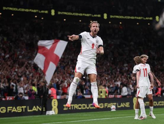 UEFA Nations League - England v Spain LONDON, ENGLAND, SEPTEMBER 26: GOAL 2-1, Harry Kane of England national team, Nationalteam goal celebration after scoring a goal to put England 2-1 ahead during The UEFA Nations League Group Stage match in Group C3 between England v Spain at Wembley Stadium, London, England, on September 26. (Photo by Daniel Weir) London Wembley Stadium England Copyright: xDanielxWeir SportsxPressxPhotox Sportspressphoto_SPR240337