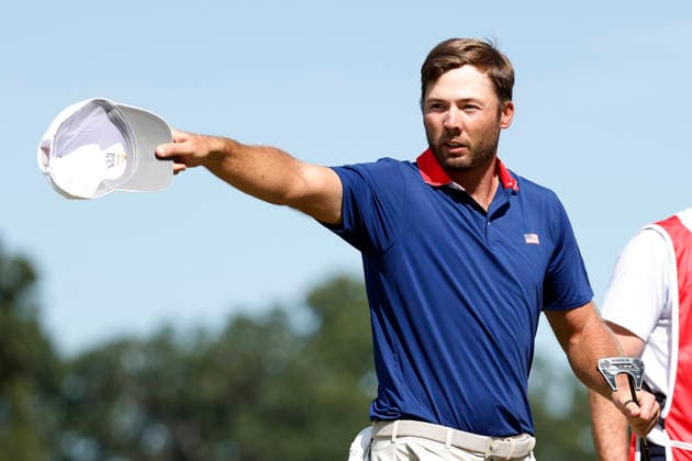 MEDINAH, IL - SEPTEMBER 26: Cameron Young of the United States points to the crowd after winning the No. 17 hole during the Saturday four ball session of the Presidents Cup, September 26, 2026, at Medinah Country Club in Medinah, Illinois. (Photo by Matthew Maxey Icon Sportswire) GOLF: SEP 26 Presidents Cup EDITORIAL USE ONLY Icon260926074